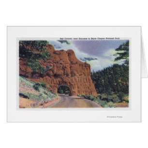 Vue de canyon rouge, près de l'entrée de parc