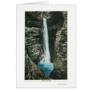 Vue de la cascade de la caverne