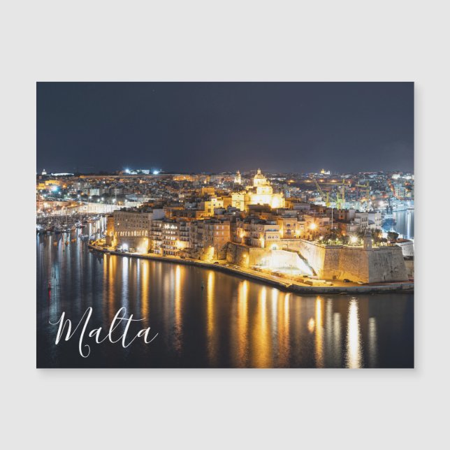 Vue de Trois villes à Malte la nuit (Devant)
