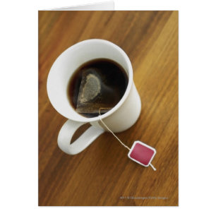 Vue en grand angle d'une tasse de thé