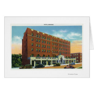 Vue extérieure de l'hôtel Saranac