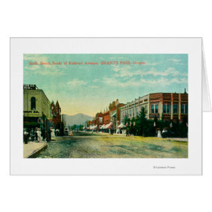 Vue sud de la Sixième Rue depuis le chemin de fer