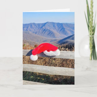 Vue sur la montagne avec Santa Hat carte de Noël p