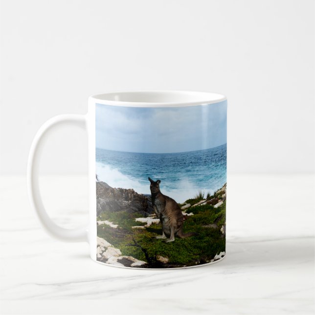 Wallaby Sur Les Rochers Balnéaires, Café Mug (Gauche)