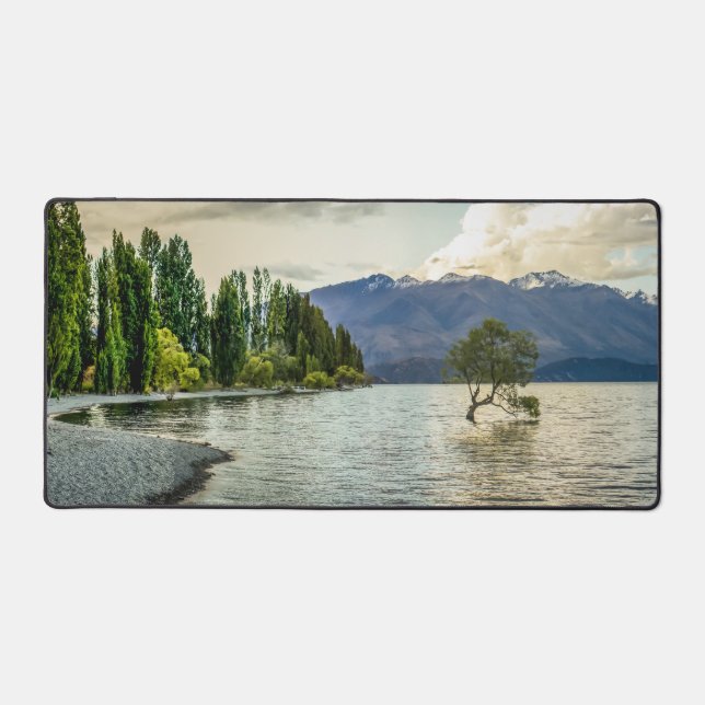 Wanaka Tree in Water Desk Mat (Recto)