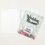 Wedding planner rose Roses<br><div class="desc">Ce beau planificateur vous aidera à organiser vos plans mariages. Conçu dans le cadre de notre Suite Mariage Rose Roses, il dispose d'un bouquet de roses roses sur un arrière - plan bleu pâle et coordonne avec le reste de la collection. Un must pour qu'une mariée soit !</div>
