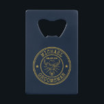 Western Cowboy Cow Skull Logo Groomsmen Customisé<br><div class="desc">Cadeaux personnalisés pour les groomsmen avec thème western cowboy. Décoré de casquette de cowboy avec police vintage occidentale. Le texte et la couleur arrière - plan sont modifiables à l'aide de l'outil de conception pour s'adapter à votre occasion. Obtenez ce cadeau de personnaliser pour les mariages, les célibataires, les fiançailles...</div>