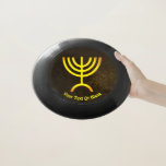Wham-O Frisbee Flamme de Menorah<br><div class="desc">Un rendu numérique brun et or de la menorah juive à sept branches (hébreu : מְ נ וֹ רָ ‎). Ajoutez notre propre texte. La menorah à sept branches, utilisée dans le sanctuaire portatif mis en place par Moïse dans le désert et plus tard dans le Temple de Jérusalem, est...</div>