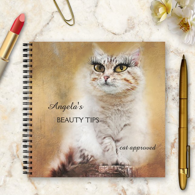 Whimsical Girly Funny Carnet de chat (A funny whimsical notebook featuring a gold colored painting of a cat princess with makeup)