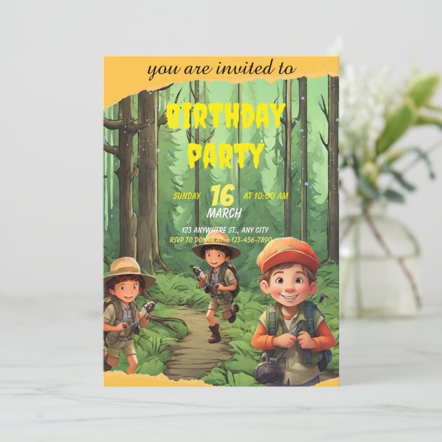 Whimsical Safari Aventure Anniversaire Invitation (Debout devant)