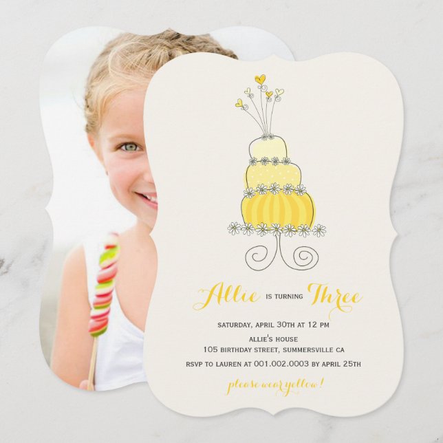 Whimsical Yellow Cake Girl Invitation de fête d'an (Devant / Derrière)