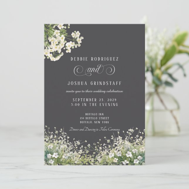 White Flowers Spring Wedding Invitation  (Debout devant)