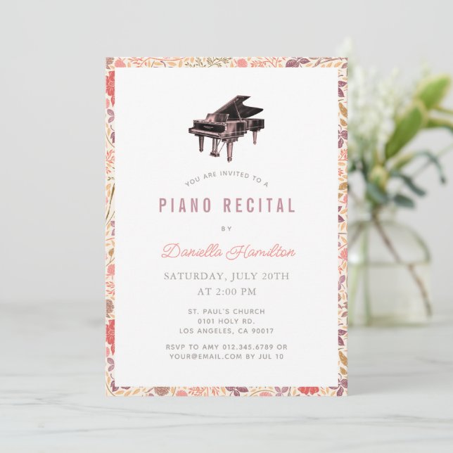 Wildflower Piano White Recital Invitation (Debout devant)