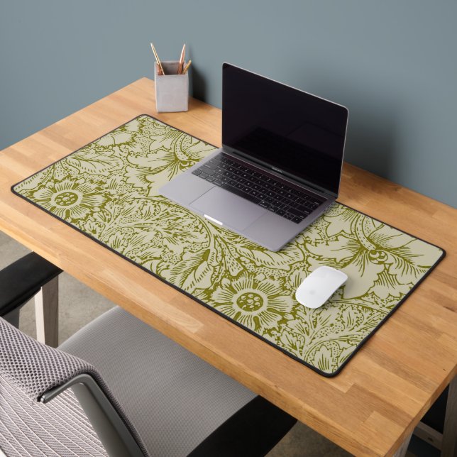 William Morris Poppy Classic Floral Green (Bureau 2)