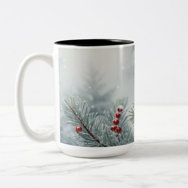 Winter Wonderland Mug | Pins et baies rouges | 15  (Gauche)