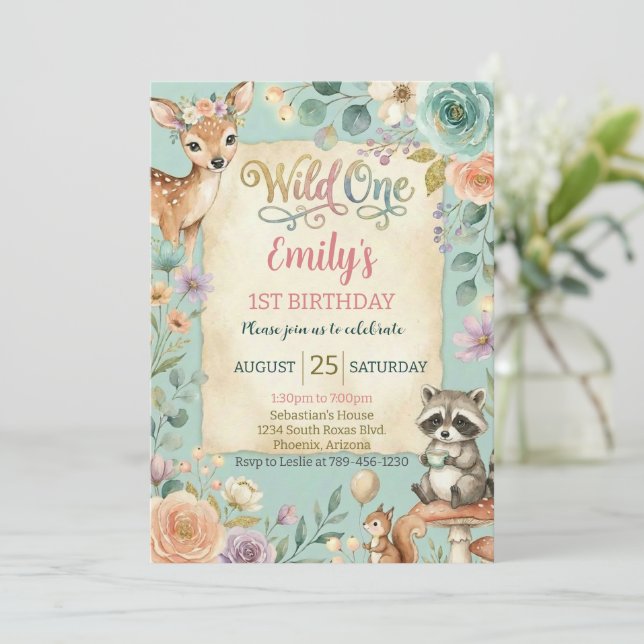 Woodland Animals Wild One Birthday Invitation (Debout devant)
