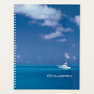 Yachting dans le bleu