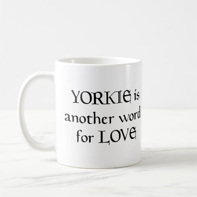 yorkie mot café tasse (Gauche)