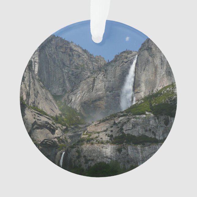 Yosemite Falls III du Parc national de Yosemite (devant)